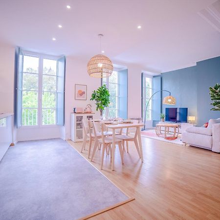 La Vue Royale - Face Au Chateau - Wifi - 4 Personnes Pau Zewnętrze zdjęcie