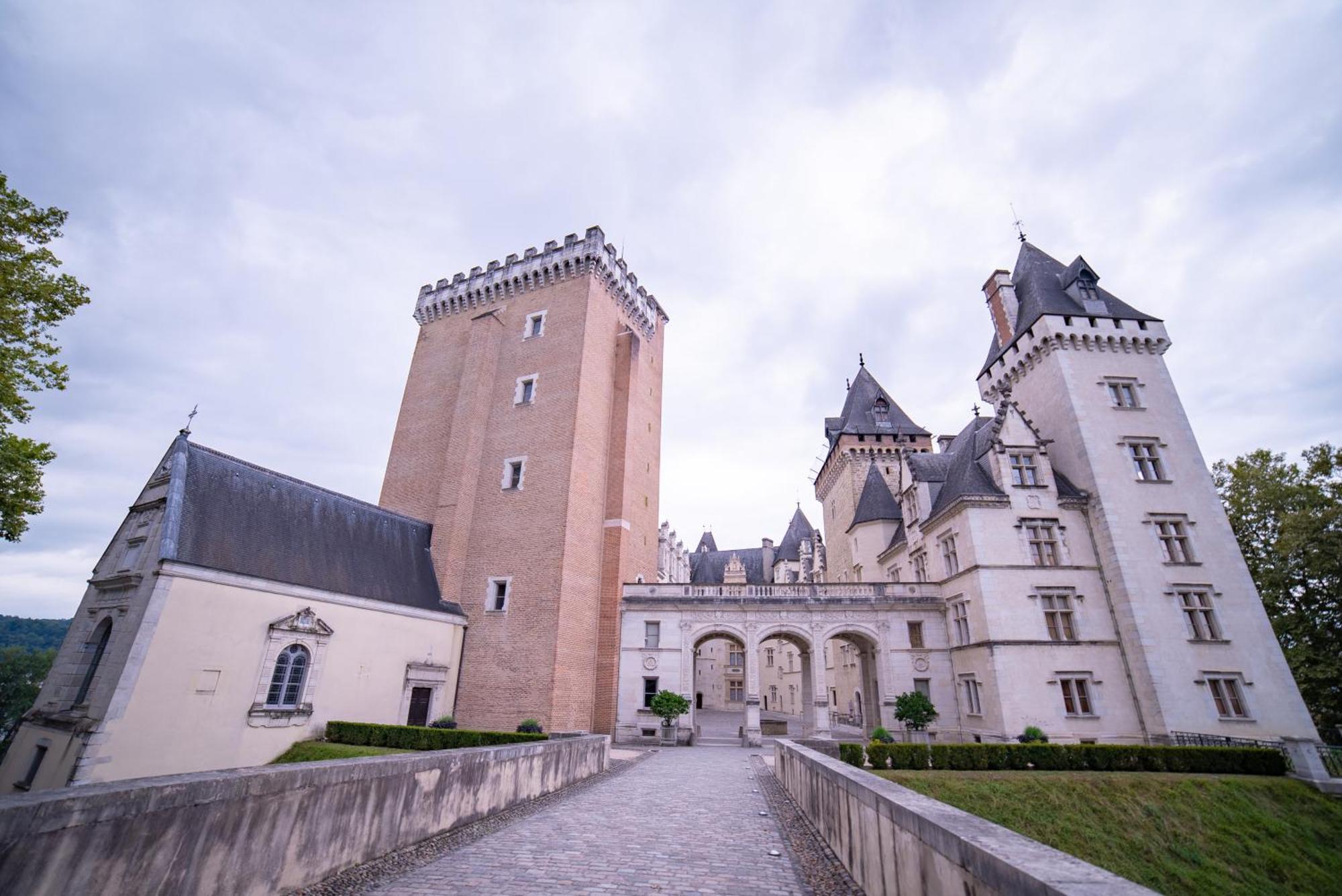 La Vue Royale - Face Au Chateau - Wifi - 4 Personnes Pau Zewnętrze zdjęcie